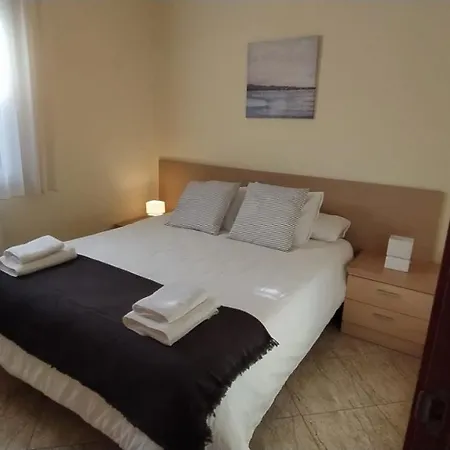 Vakantiehuis Magnolia 2, Casa Con Piscina Y Barbacoa A 100m De La Playa